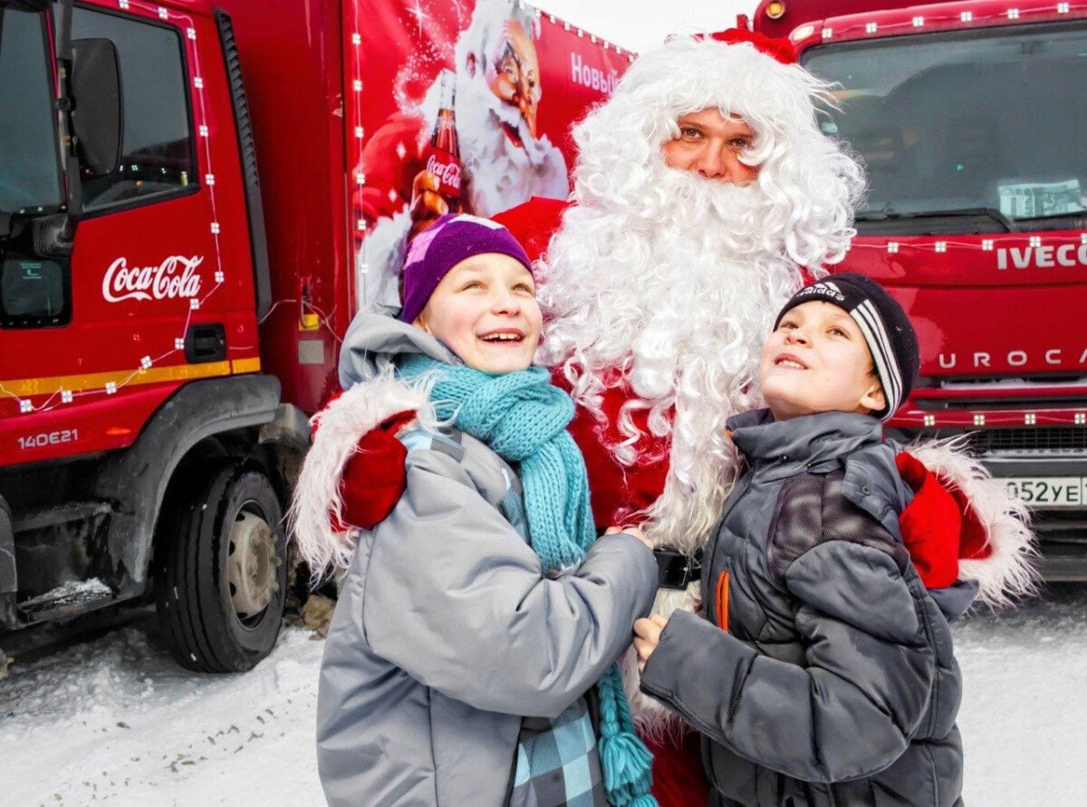 Рождественский караван Coca-Cola объединяет в поддержку инклюзивного общества