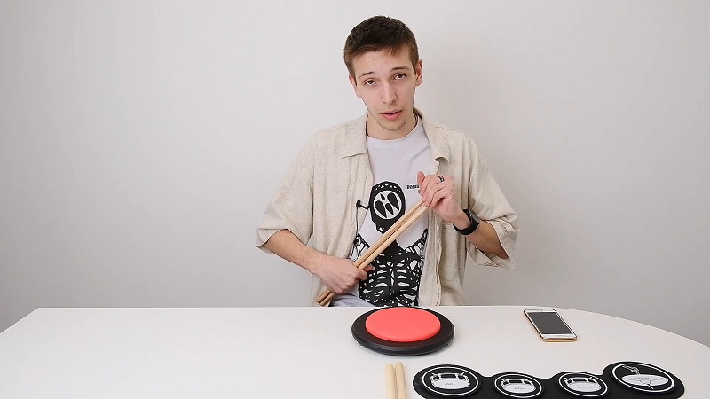 Победители Премии #МЫВМЕСТЕ из Перми выпустили видео-уроки игры на барабанах для детей с ОВЗ